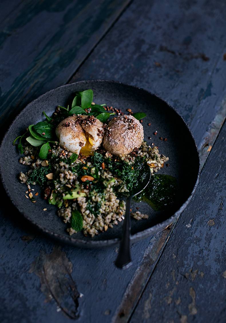 Buckwheat green eggs